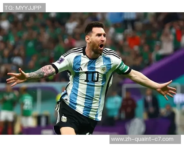 梅西手拿印度国旗!与板球GOAT+印度球王合影,3.3万球迷喝彩